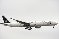 JA731A @ KLAX - All Nippon Airways 777-300 Star Alliance