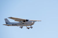 N254EK @ PAO - N254EK approaching Palo Alto Airport - by ddebold