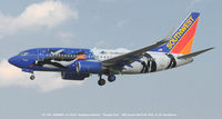 N280WN @ BWI - Penguin One on final.