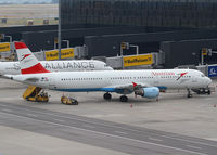 OE-LBF @ LOWW - Austrian Airlines A321