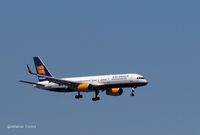 TF-FIP @ KJFK - Final approach to JFK