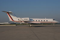 N292MU @ LOWW - Gulfstream 4