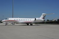 N521HN @ LOWW - Gulfstream 650