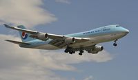 HL7439 @ PANC - Arriving at Anchorage - by Todd Royer
