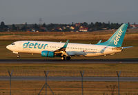 TC-TJJ @ LOWW - Corendon B737 - by Thomas Ranner