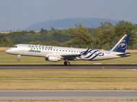 EI-RND @ LOWW - Alitalia Cityliner ERJ-190 - by Andreas Ranner