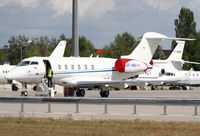 OE-HBA @ LOWW - Amira Air Challenger 300