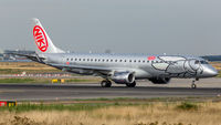 OE-IHD @ EDDF - line up for departure - by Friedrich Becker