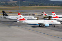 OE-LBS @ LOWW - Austrian A320 - by Thomas Ranner