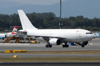 TC-VEL @ VIE - Turkish Cargo - by Chris Jilli