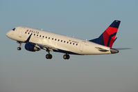 N748CZ @ KMSN - E170 @ MSN