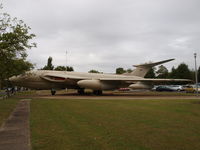 XH673 @ EGYM - Gate Guard - by Philip Cole