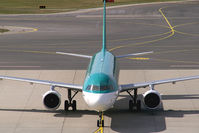 EI-CPE @ VIE - Aer Lingus Airbus A321 - by Thomas Ramgraber