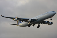 ZS-SXA @ EGLL - South African Airways - by Chris Hall