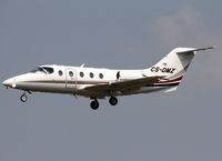 CS-DMZ @ LFBO - Landing rwy 32L - by Shunn311