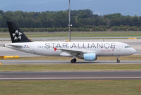 OE-LBX @ LOWW - Austrian A320 - by Thomas Ranner