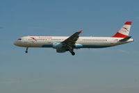 OE-LBC @ EBBR - Arrival of flight OS351 to RWY 25L