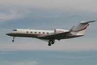 N494EC @ EBBR - Arrival to RWY 25L