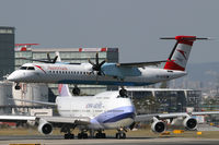 OE-LGH @ VIE - Austrian Airlines