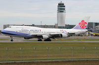 B-18208 @ VIE - China Airlines
