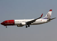 LN-DYE @ LEBL - Landing rwy 25R - by Shunn311