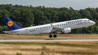 D-AECA @ EDDF - departure from RW18W - by Friedrich Becker