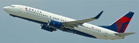 N380DA @ KLAX - Delta, seen here shortly after take off at Los Angeles Int´l(KLAX) - by A. Gendorf