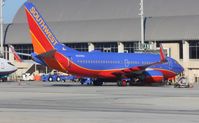 N200WN @ KSNA - Boeing 737-700 - by Mark Pasqualino