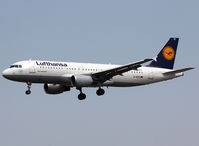 D-AIZE @ LEBL - Landing rwy 25R - by Shunn311