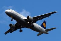 D-AIPF @ EGLL - Airbus A320-211 [0083] (Lufthansa) Home~G 24/08/2009. On approach 27R - by Ray Barber