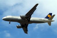 D-AIPF @ EGLL - Airbus A320-211 [0083] (Lufthansa) Home~G 04/07/2010. On approach 27R - by Ray Barber