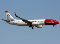 LN-DYZ @ LEBL - Landing rwy 25R - by Shunn311