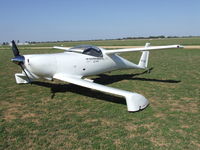 VH-ZZQ - New pics - by Mark Forgione