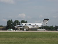 N74KT @ KOSH - Beech King Air B200 sn# BB-1159 - by steveowen