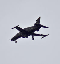 ZK022 @ EGOV - Hawk T2 coded M of 4(R) Sqn short finals runway 14 at RAF Valley Anglesey.