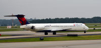 N912DE @ KATL - Taxi Atlanta - by Ronald Barker
