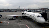 N912DL @ KATL - Atlanta - by Ronald Barker
