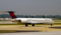 N919DE @ KATL - Taxi Atlanta - by Ronald Barker