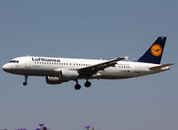 D-AIZF @ LEBL - Landing rwy 25R - by Shunn311