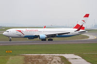 OE-LAY @ LOWW - Austrian B767 - by Thomas Ranner