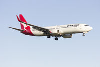 VH-VZW @ YSSY - Qantas (VH-VZW) Boeing 737-838(WL) on approach to runway 25 at Sydney Airport. - by YSWG-photography