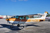 N25476 @ KHWO - @North Perry - by Alex Feldstein