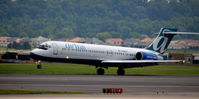 N988AT @ KDCA - Landing National - by Ronald Barker