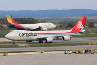 LX-VCD @ VIE - Cargolux - by Chris Jilli