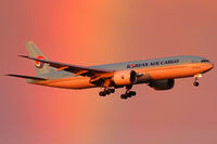 HL8252 @ VIE - Korean Air Cargo