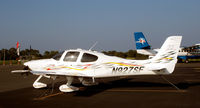 N927SF @ KOMH - Orange