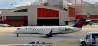 N823AS @ KATL - Taxi Atlanta - by Ronald Barker
