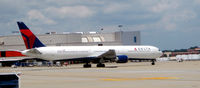 N833MH @ KATL - Taxi Atlanta - by Ronald Barker