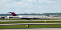 N904DL @ KATL - Landing Atlanta - by Ronald Barker