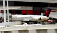 N915DL @ KATL - Gate T4 Atlanta - by Ronald Barker